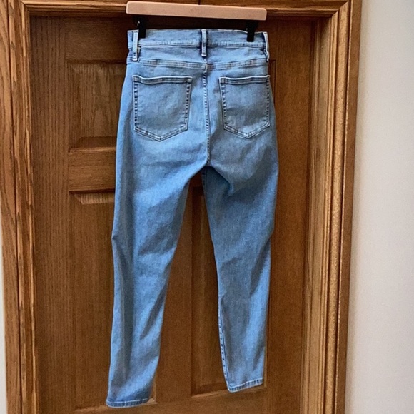 Frame Denim Light Wash, high rise Skinny cropped Jeans. Women’s size 28 - Picture 3 of 15